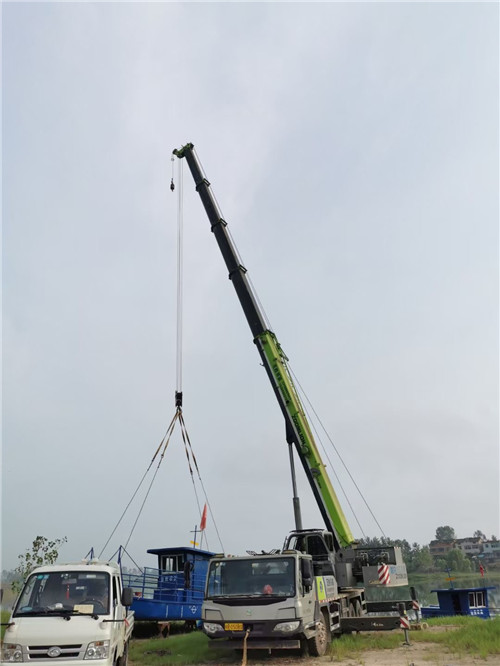 水磨沟区桥梁建设吊装案例